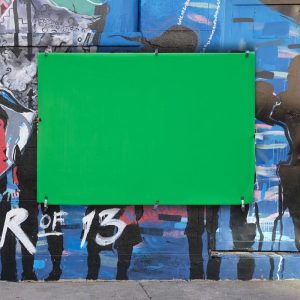6'-Wall-Mounted-with-Green-Screen